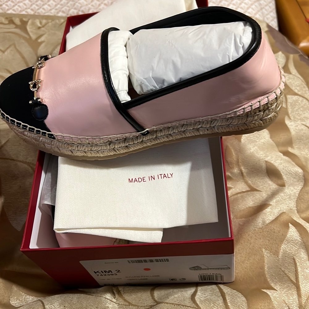 Brand new Salvatore Ferragamo Kim 2 Pink Espadrilles Host Pick